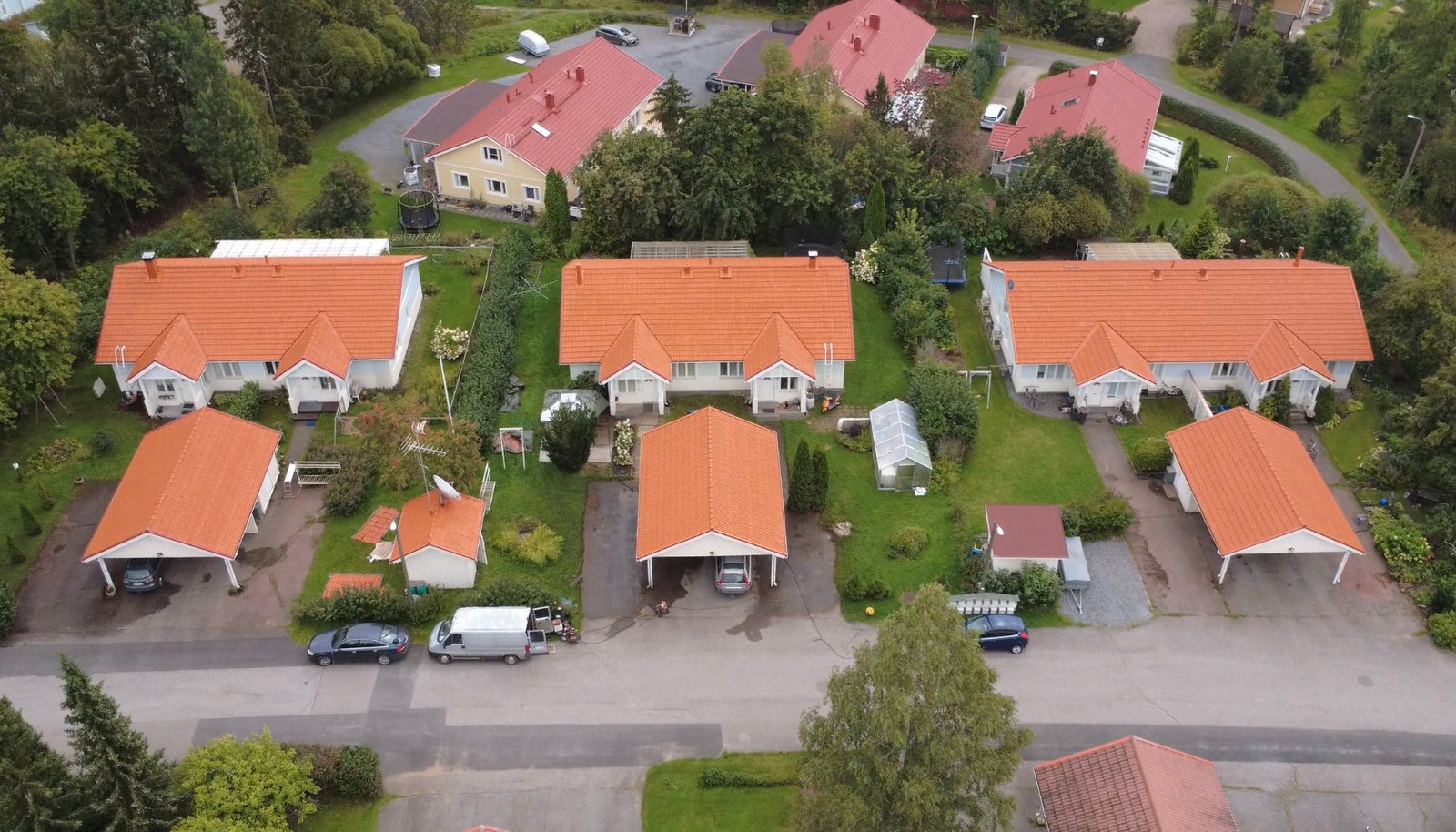 Taloyhtiön tiilikattojen huolto